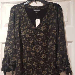 Fortune + Ivy Collyn Blouse - Black Subtle Floral w/ Keyhole Sleeves